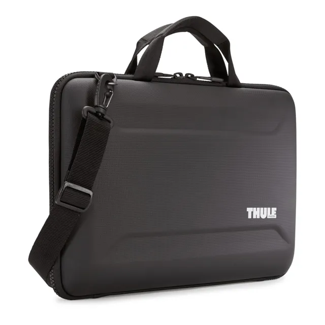 thule-gauntlet-macbook-pro-attach-16 image 1