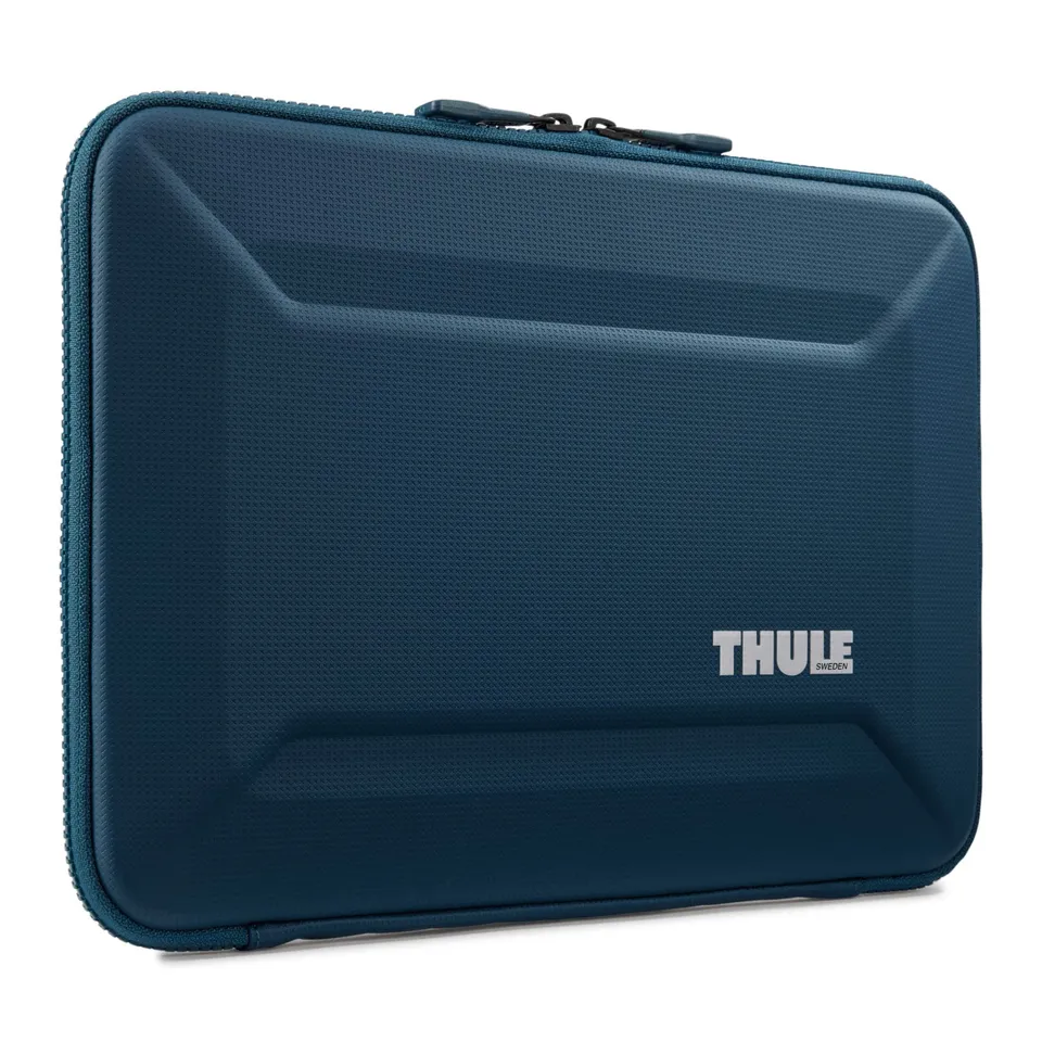 thule-gauntlet-macbook-sleeve-14-rigid-exterior-with-enhanced-corner-protection image 1
