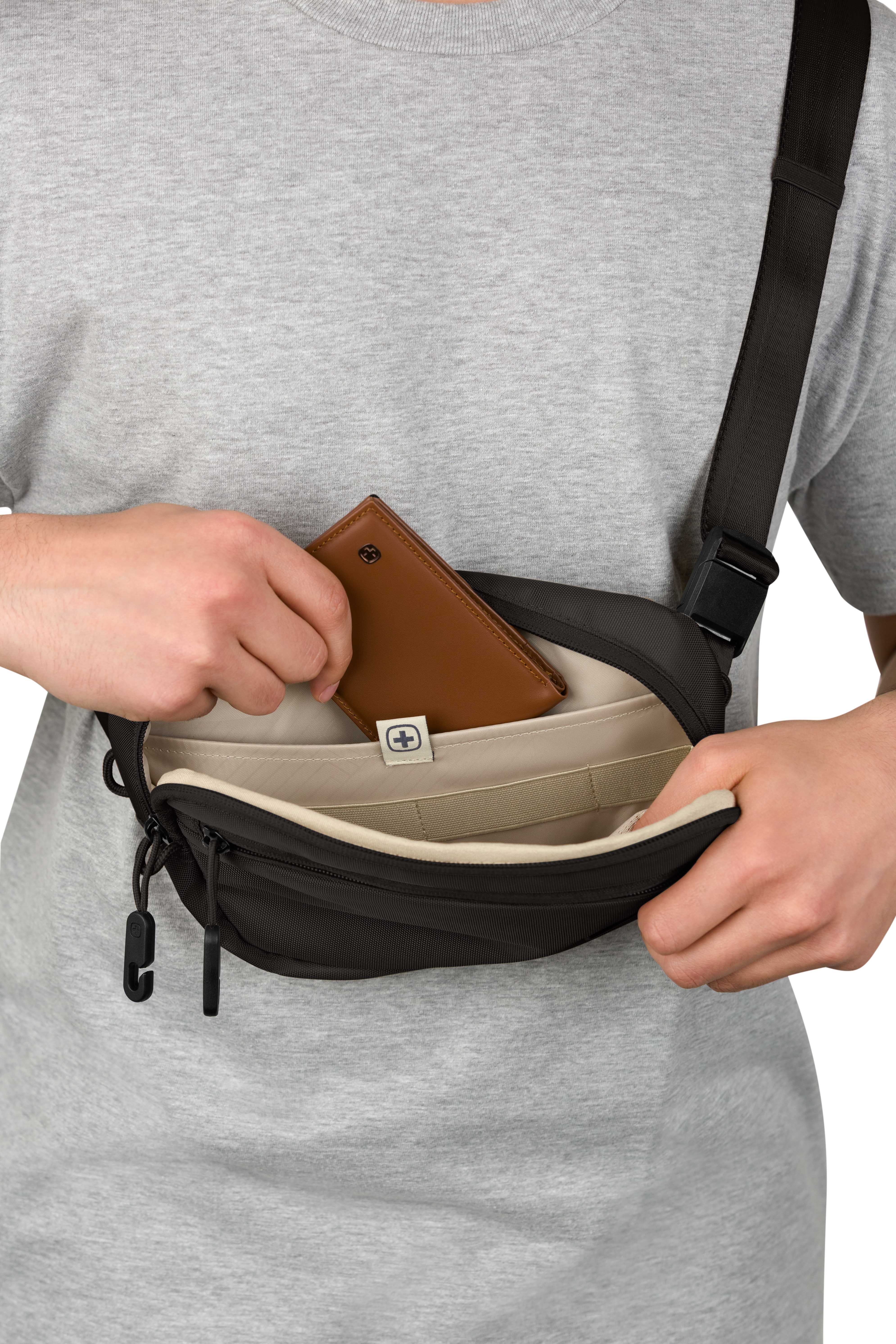 swissgear-core-sling-bag image 5