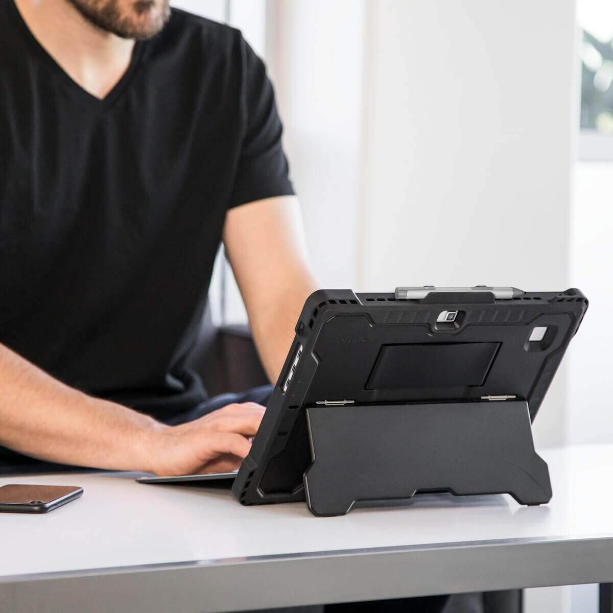 targus-commercial-grade-tablet-case-for-hp-elite-x2-g4-g8-thz811glz image 8