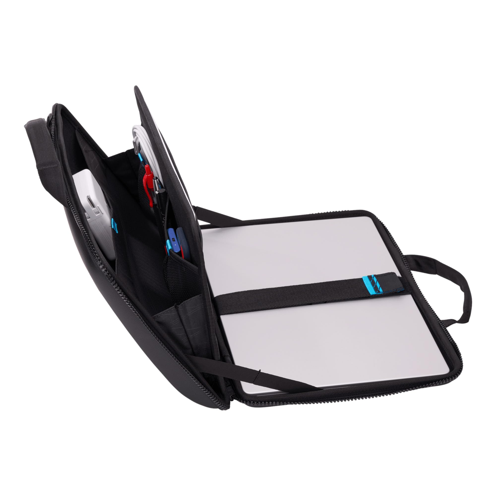 thule-gauntlet-macbook-pro-attach-16 image 6