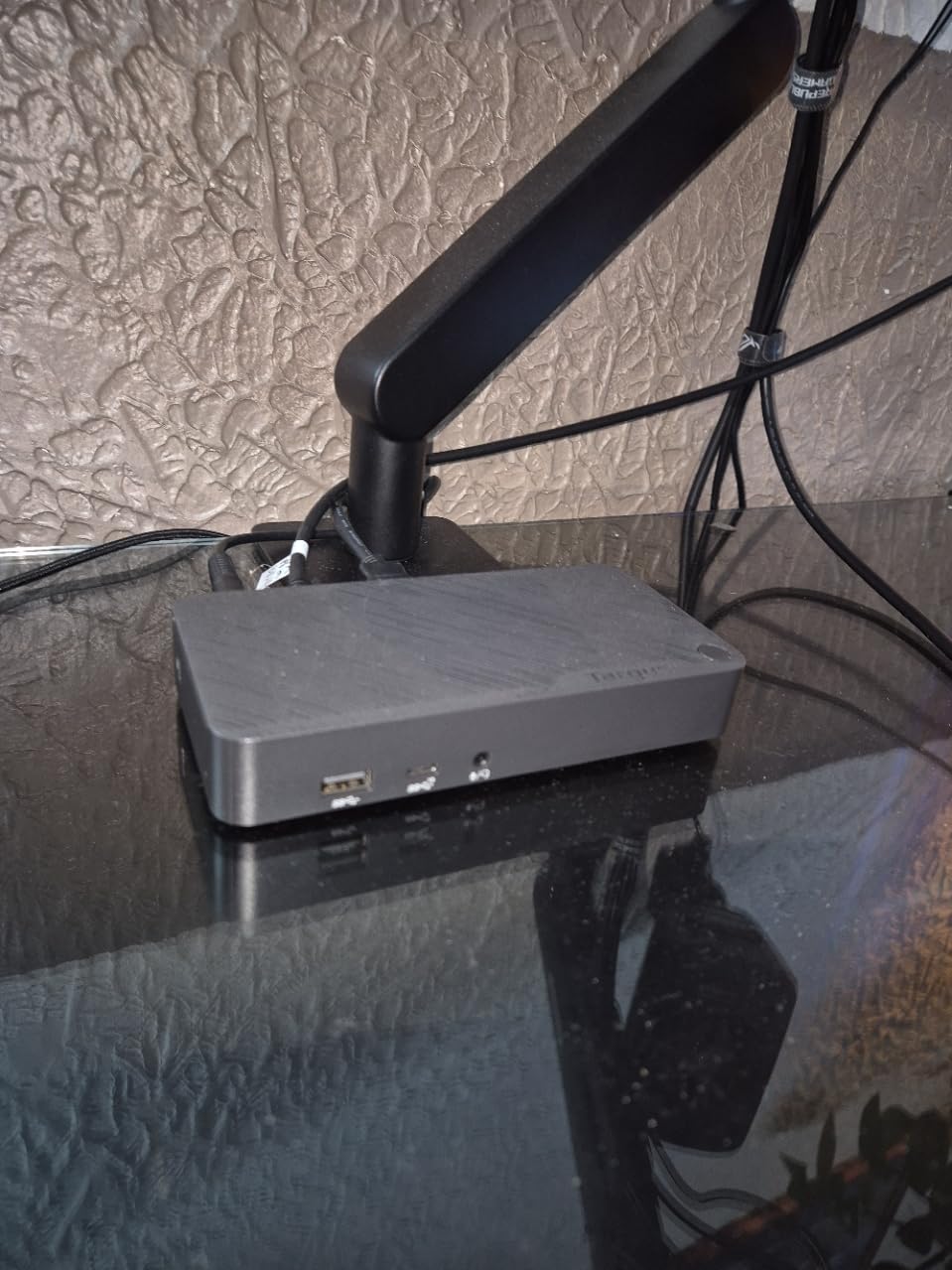 Solid dock, minor hiccup