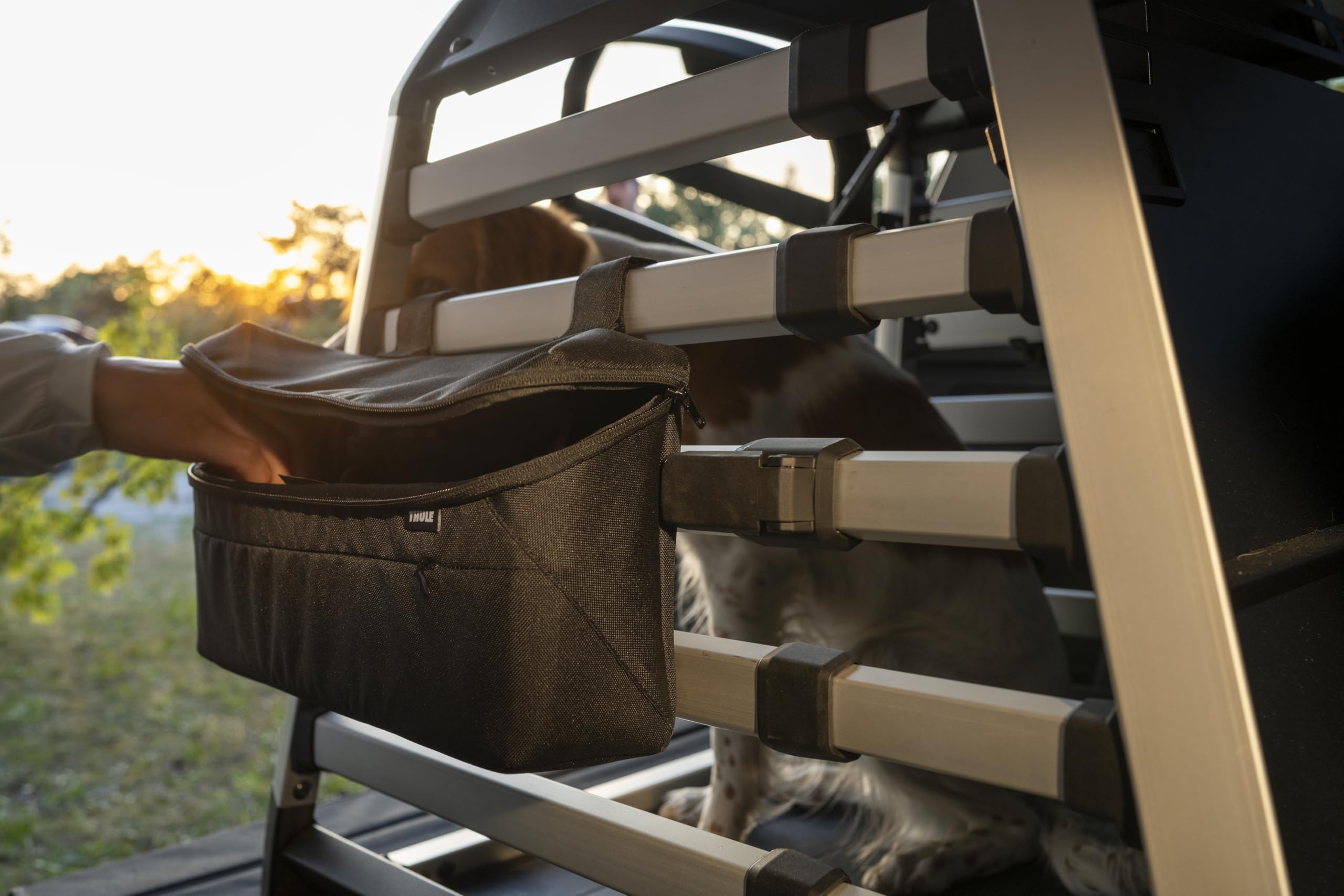thule-allax-storage-bag-accessory-compatible-with-allax-dog-crates image 6