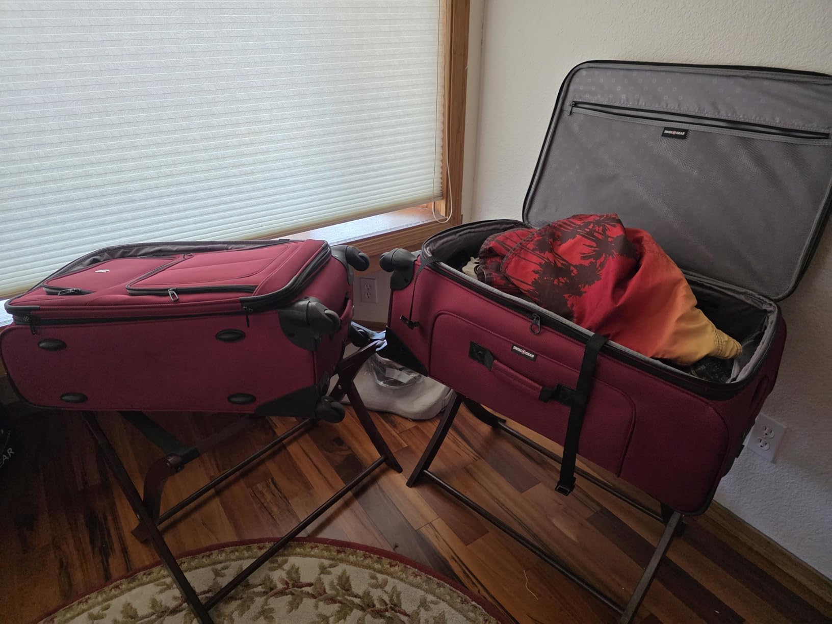 Nice luggage, but not very lightweight