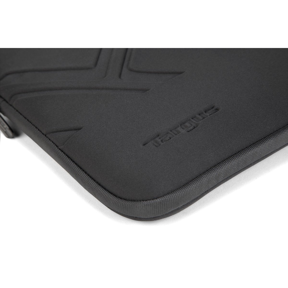 targus-trax-sleeve-for-laptops-up-to-15-6-neoprene-protective-laptop-sleeve-with image 7