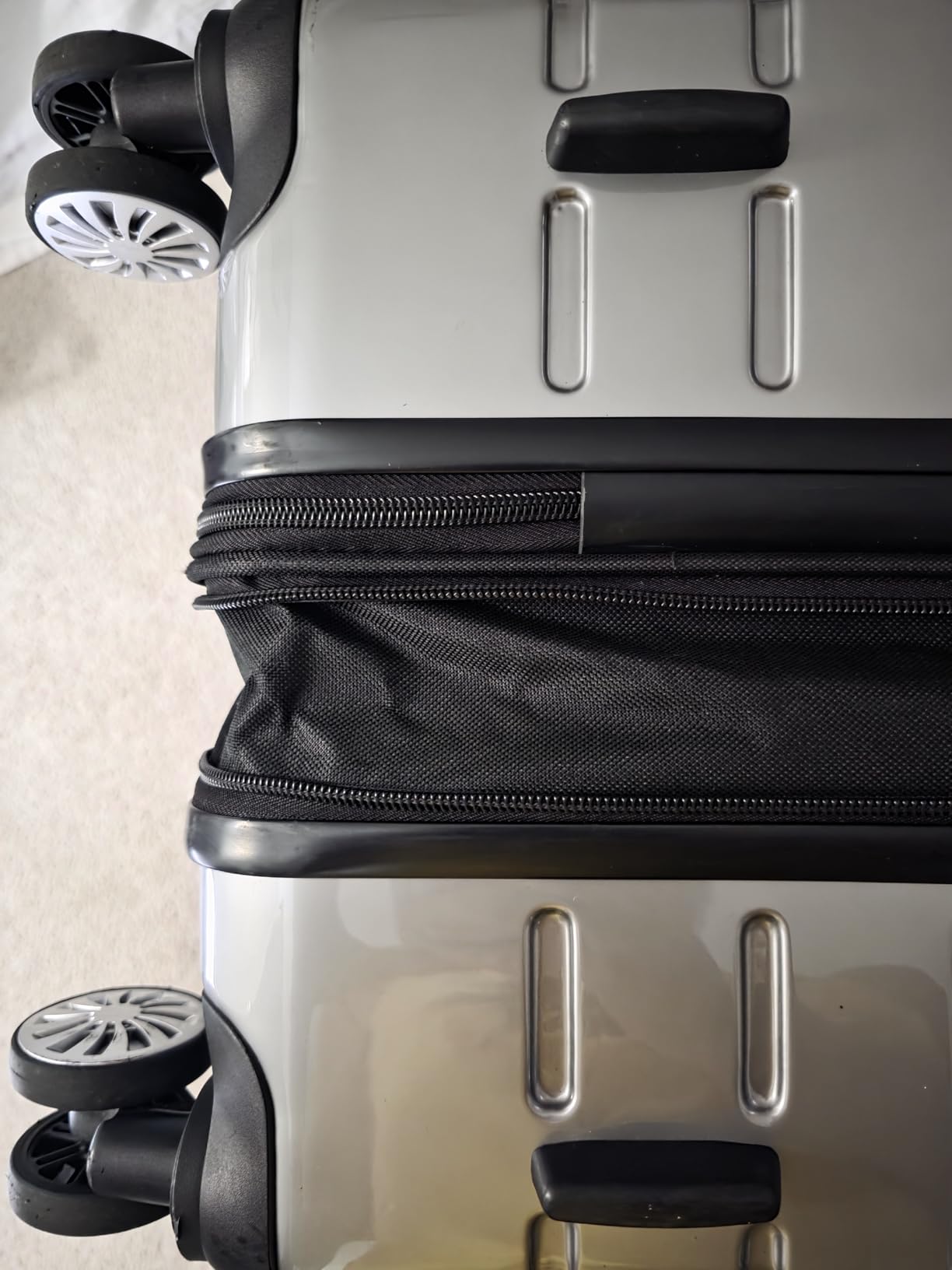 Perfect carry-on, great price
