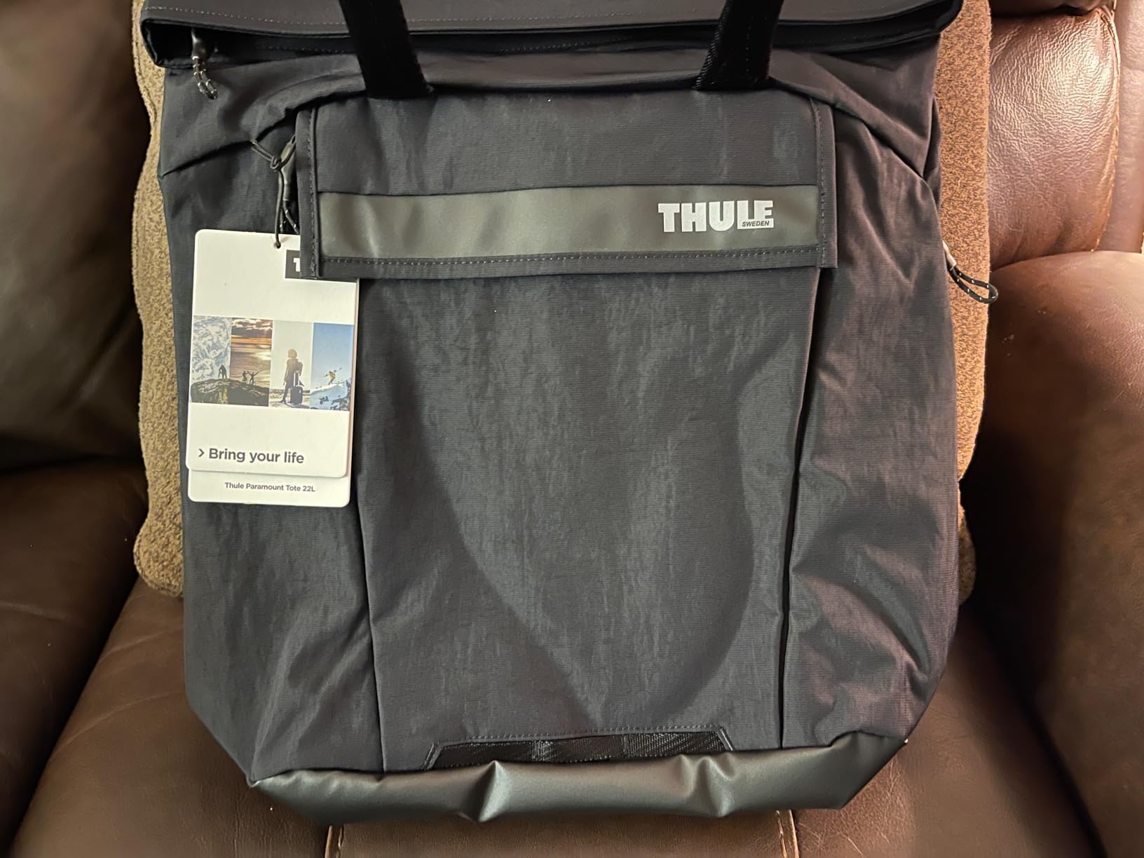 Good tote, but no internal organization