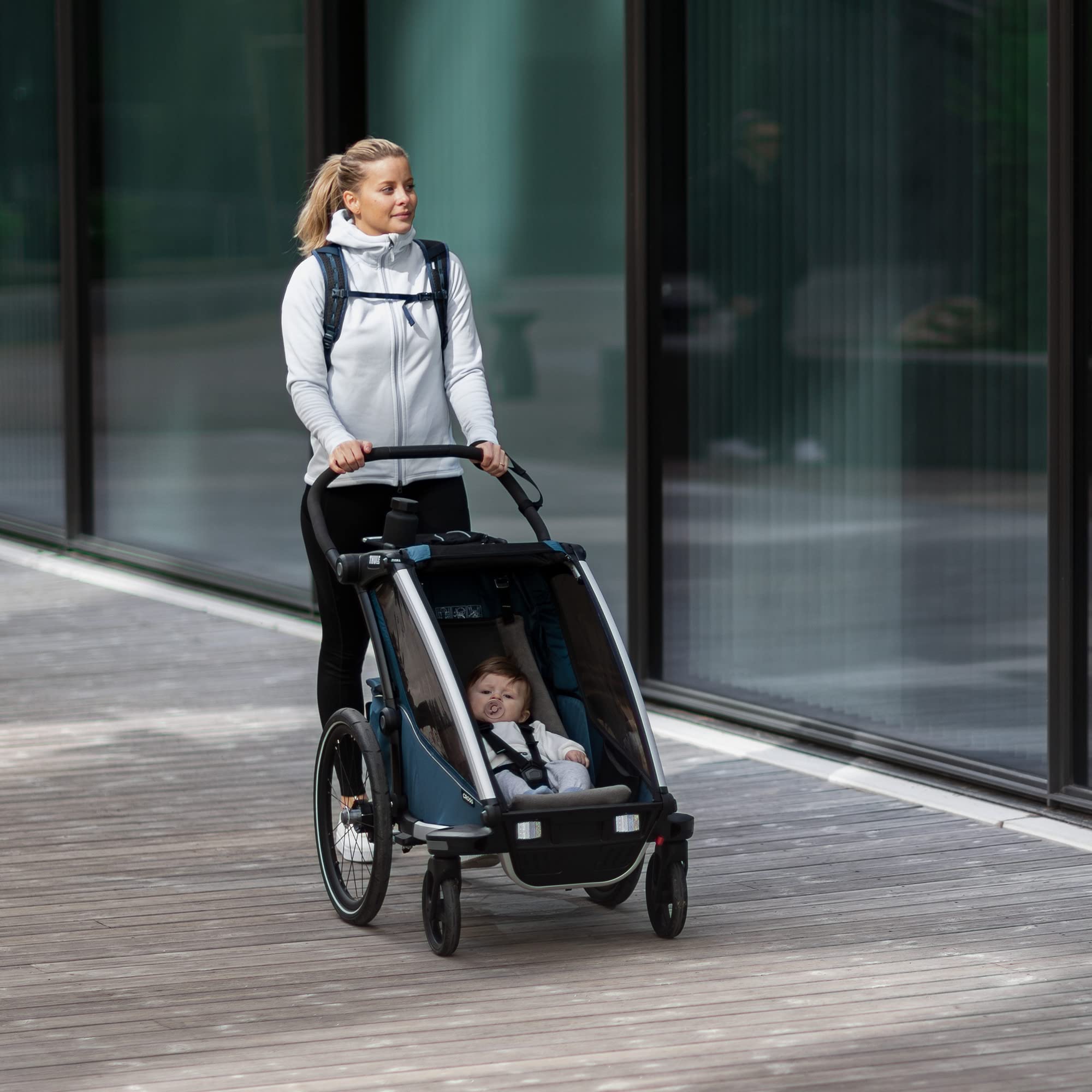 thule-chariot-infant-sling image 3