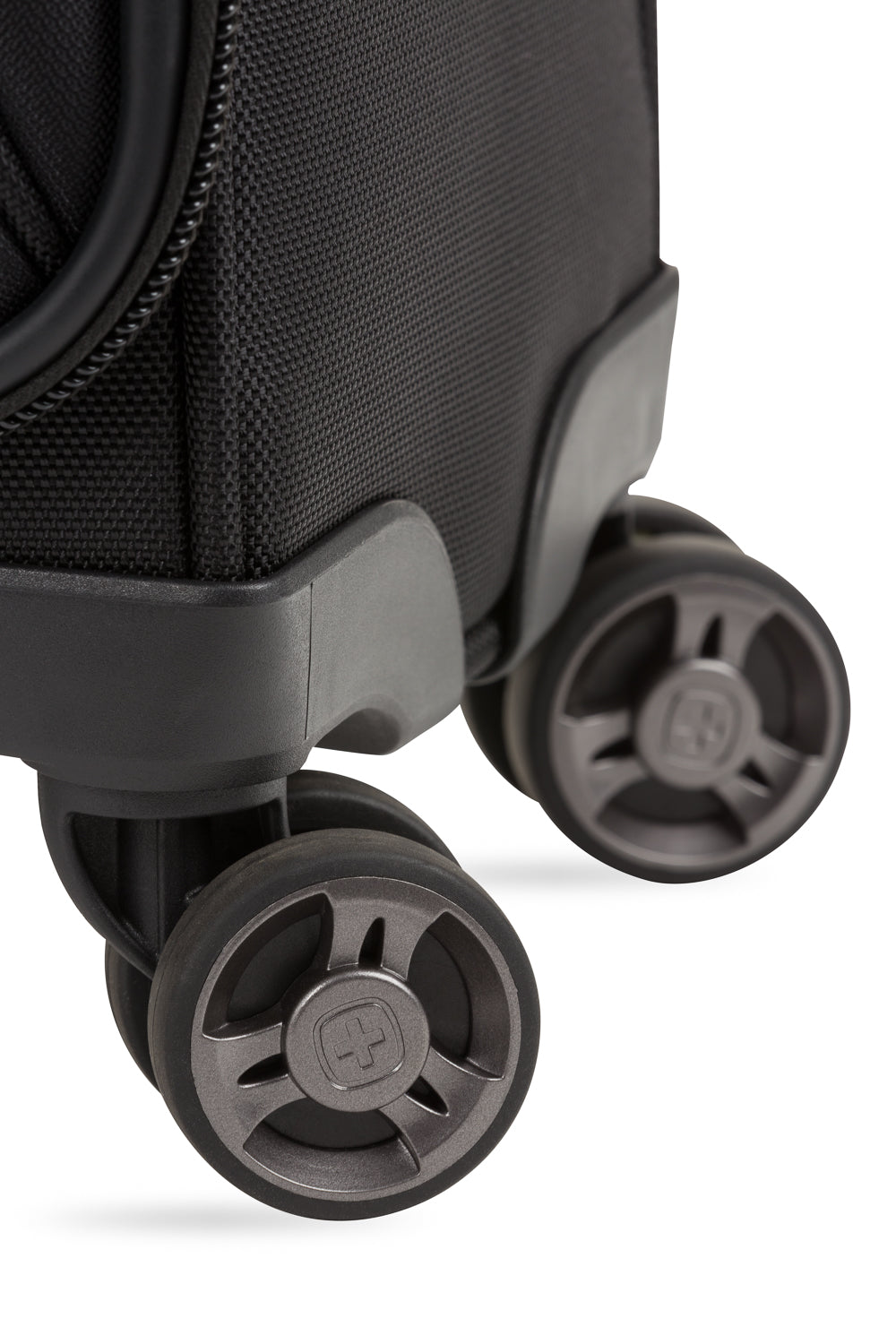 swissgear-7811-20-usb-carry-on-spinner image 8