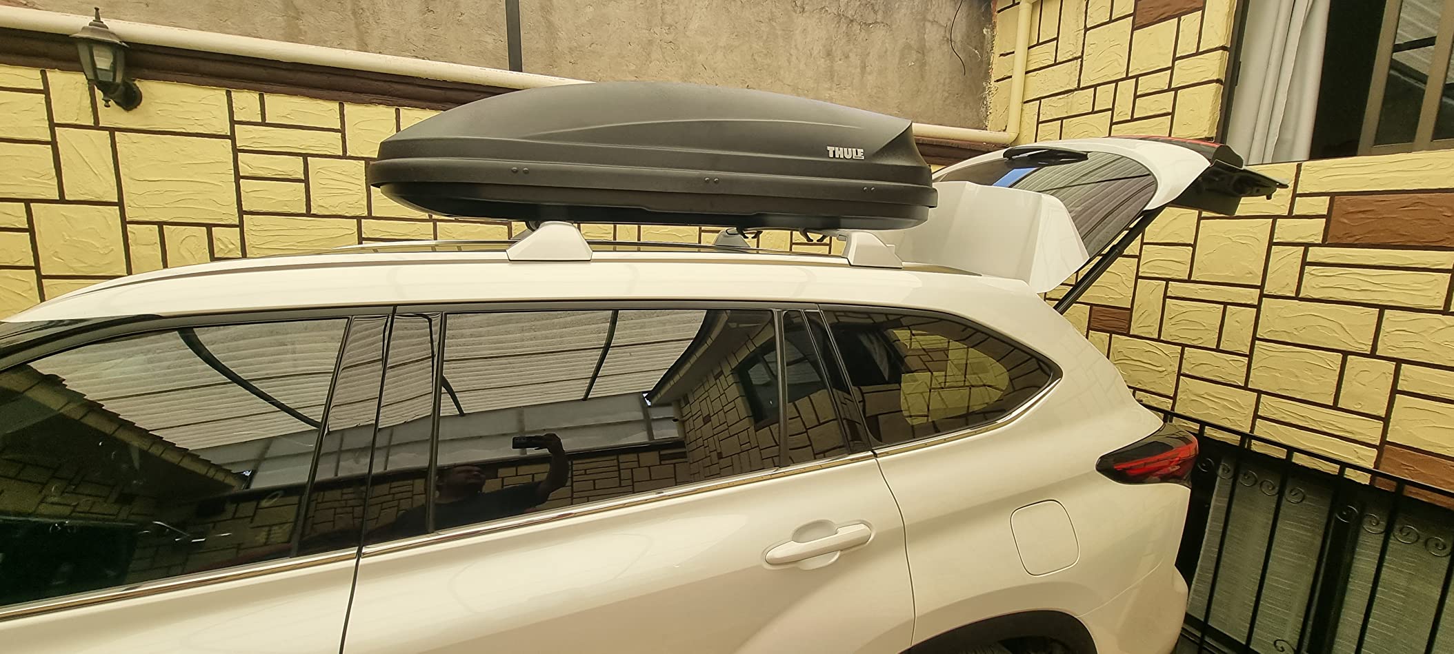 Excellent cargo box