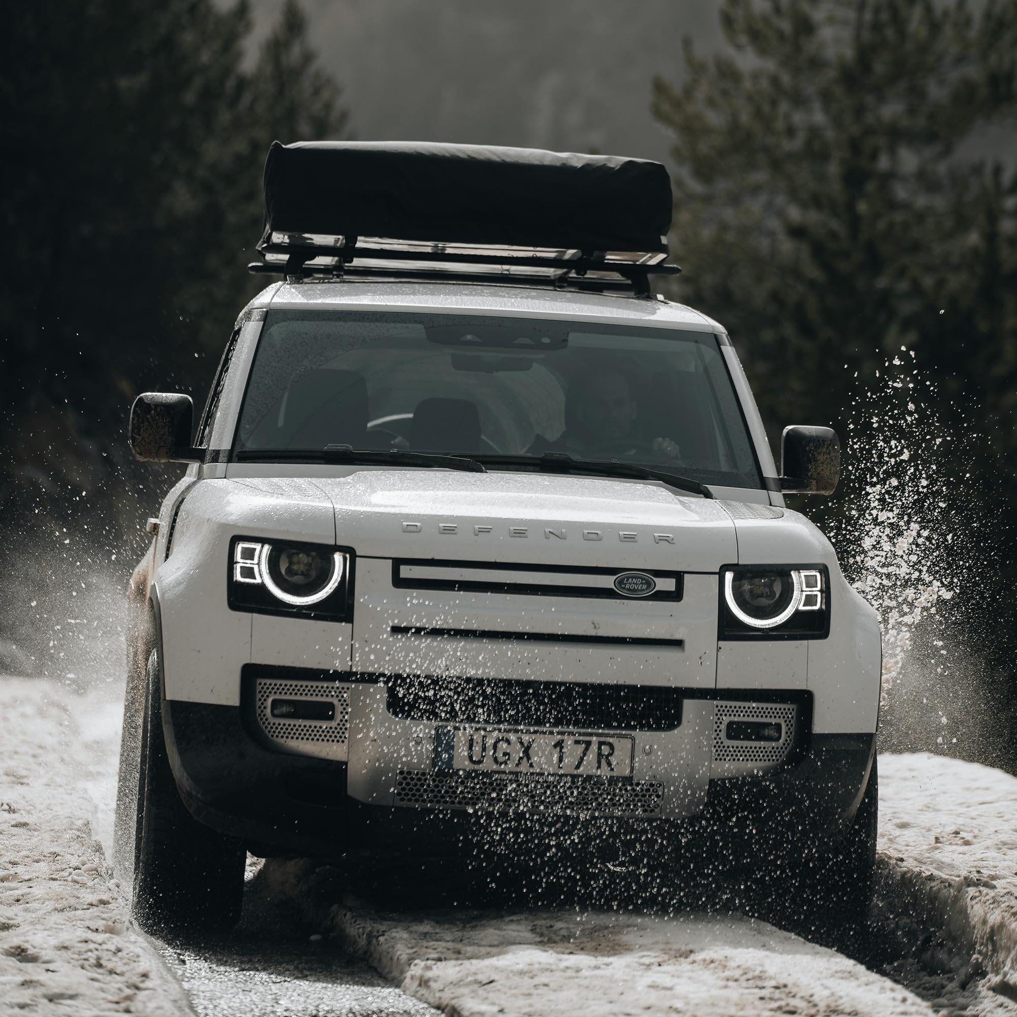 thule-approach-medium-rooftop-tent image 8