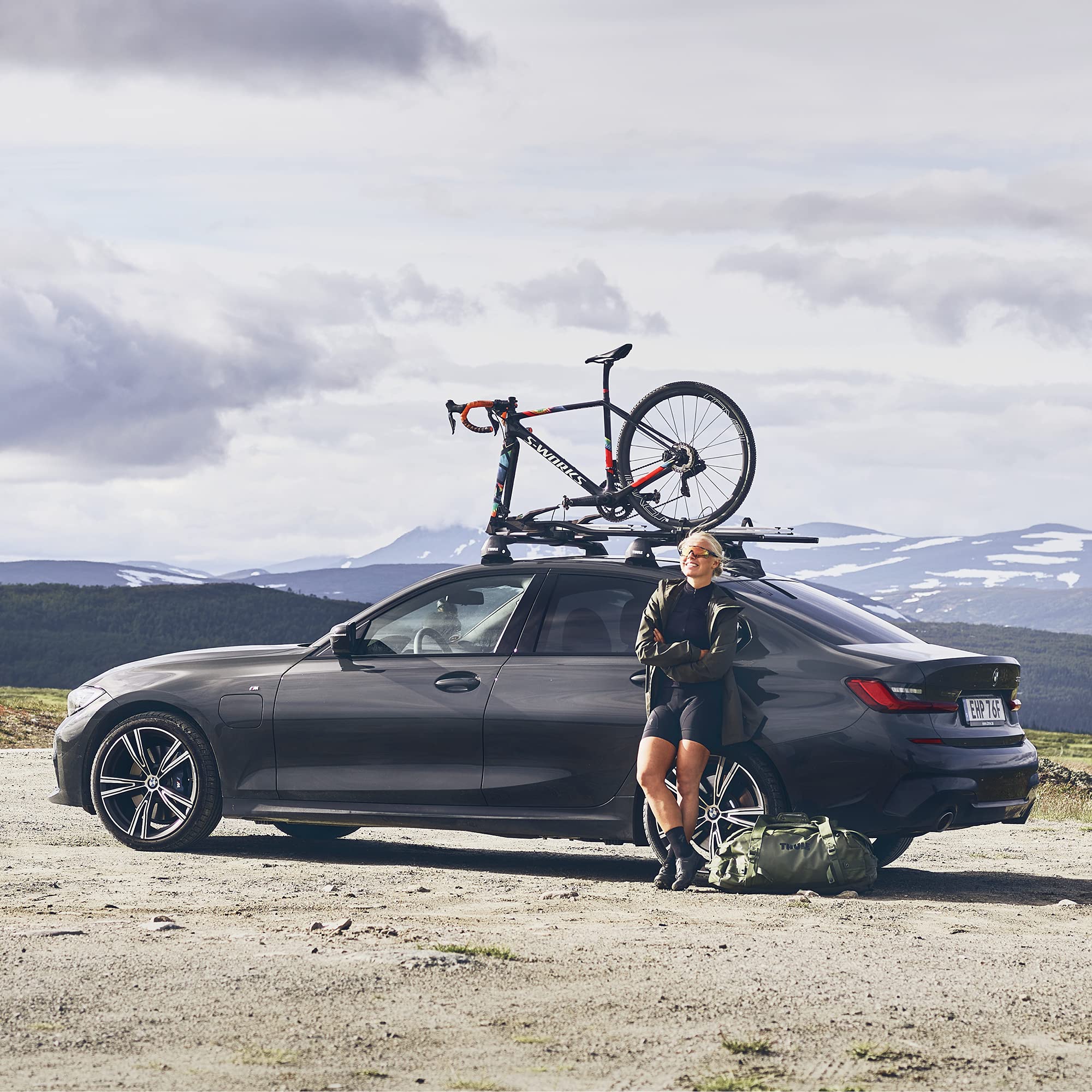 thule-topride-roof-mounted-bike-rack image 2