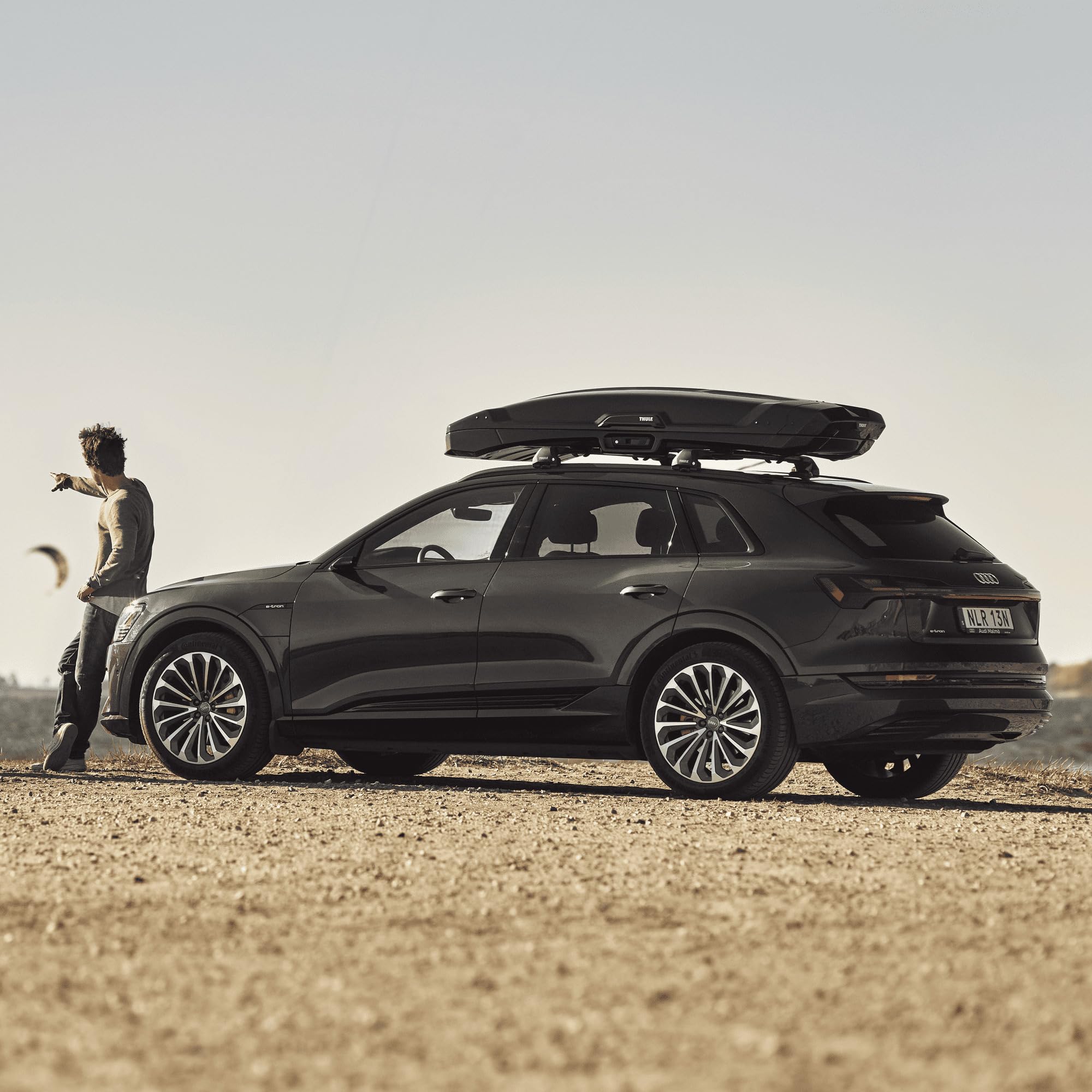 thule-vector-rooftop-cargo-box-sleek-aerodynamic-premium-sport-ski image 7