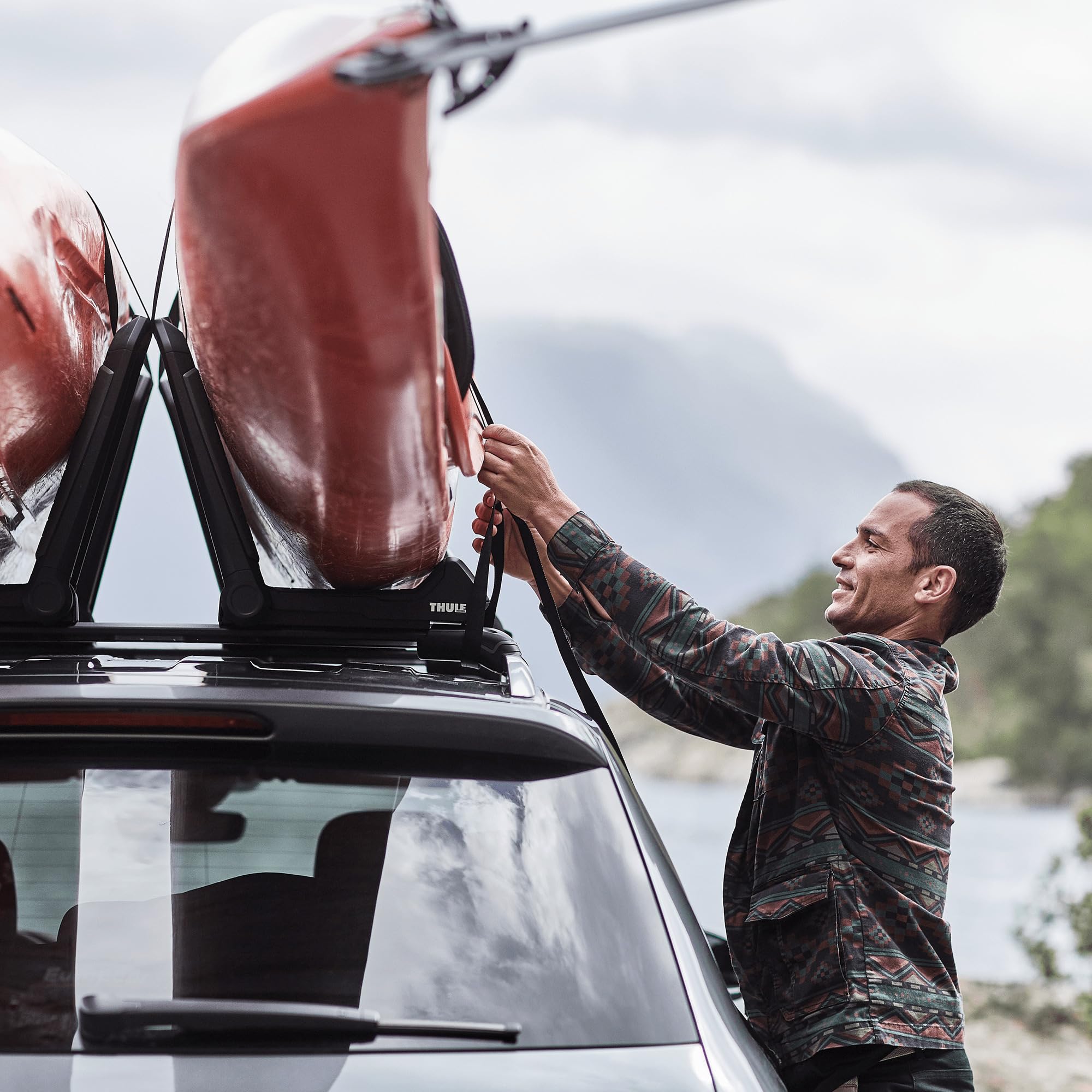 thule-hull-a-port-aero-rooftop-kayak-rack-carries-1-kayak-anti-theft-design-fold image 6