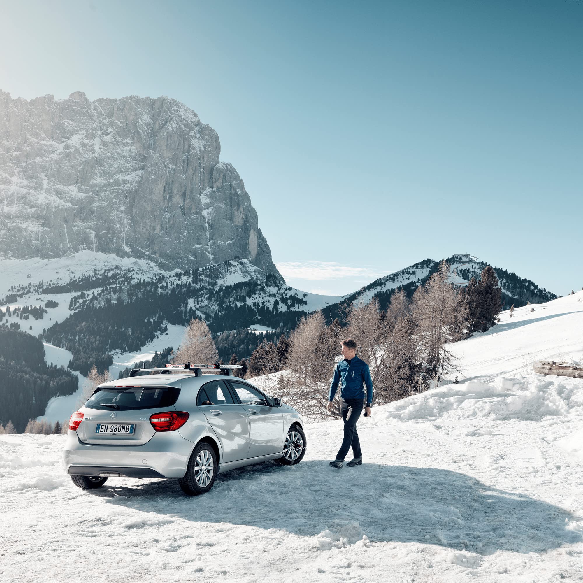 thule-skiclick-7291-cross-country-ski-transporter-1-pair-roof-rack-and-wall-moun image 6