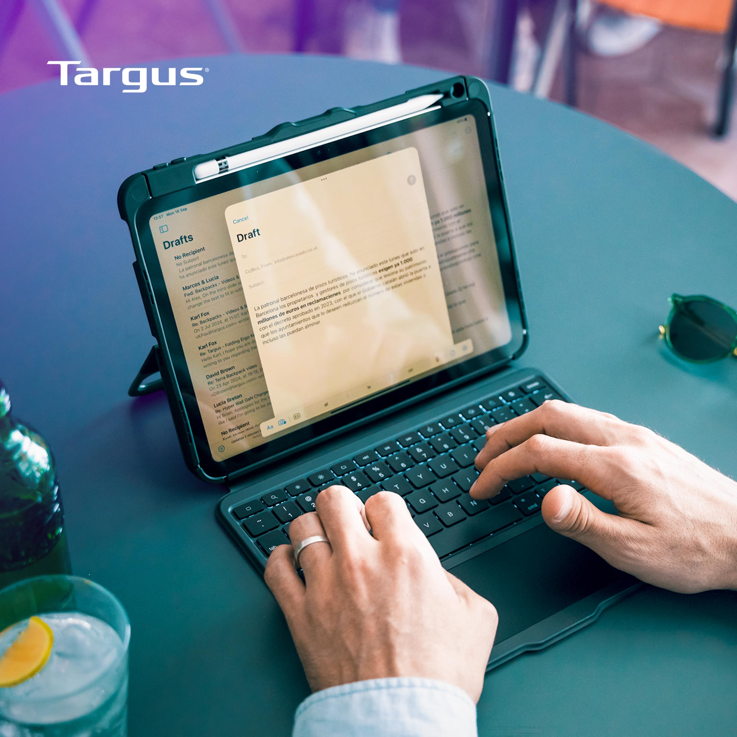targus-versavu-bluetooth-keyboard-case-for-ipad-pro-13-inch-m4-thz989us image 7