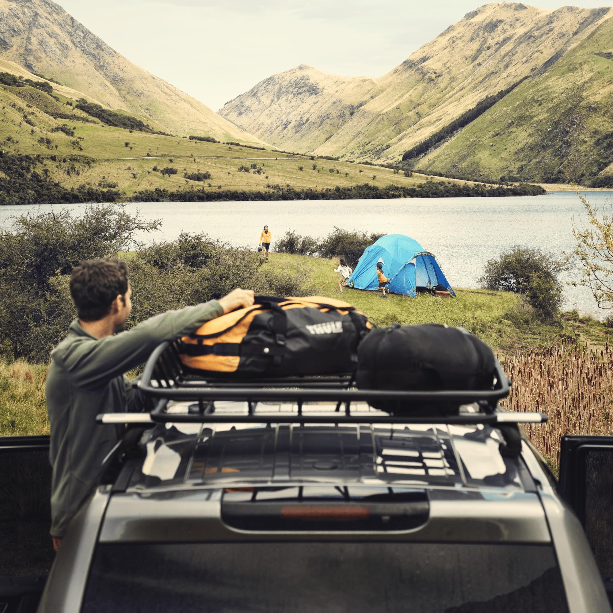 thule-canyon-xt-roof-basket-859xt-150-lb-capacity-wind-fairing-included image 3