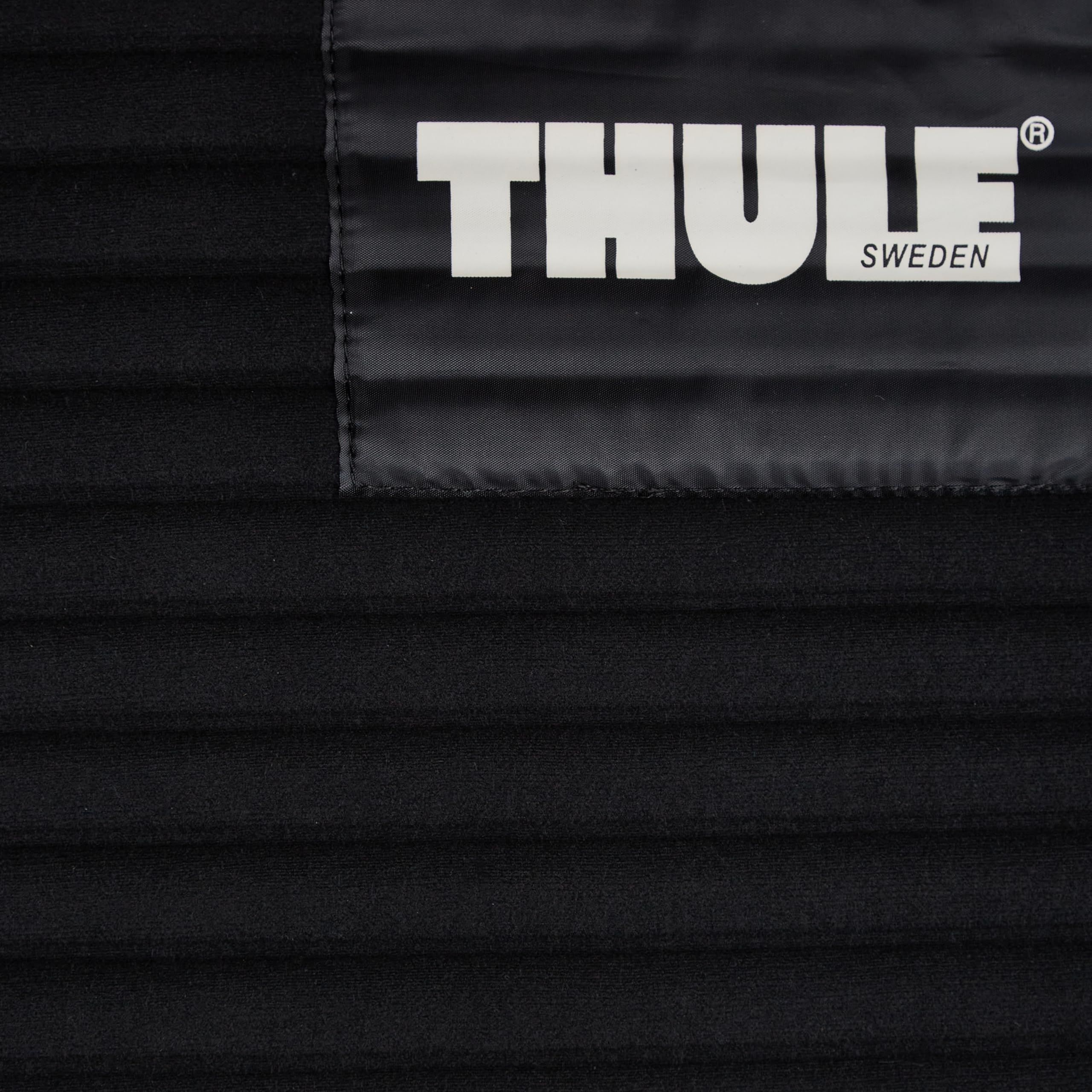 thule-854-water-slide-kayak-carrier-mat-vehicle-paint-protection-for-roof-rack-l image 5