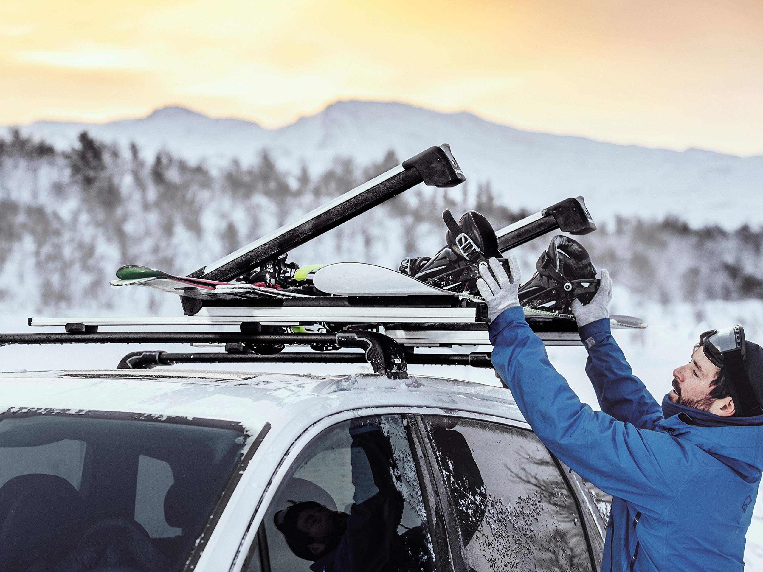 thule-snowpack-extender-ski-snowboard-rack-6-pairs-skis-4-boards image 3