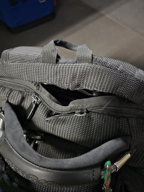 Zipper broke