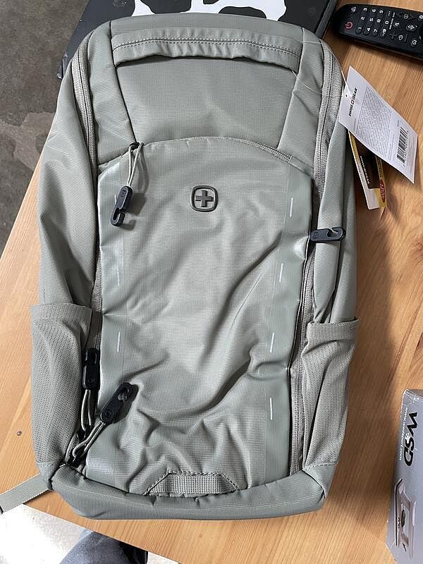 Nice backpack, but missing a pocket