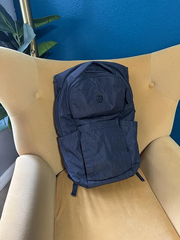 Good backpack, but limited pockets
