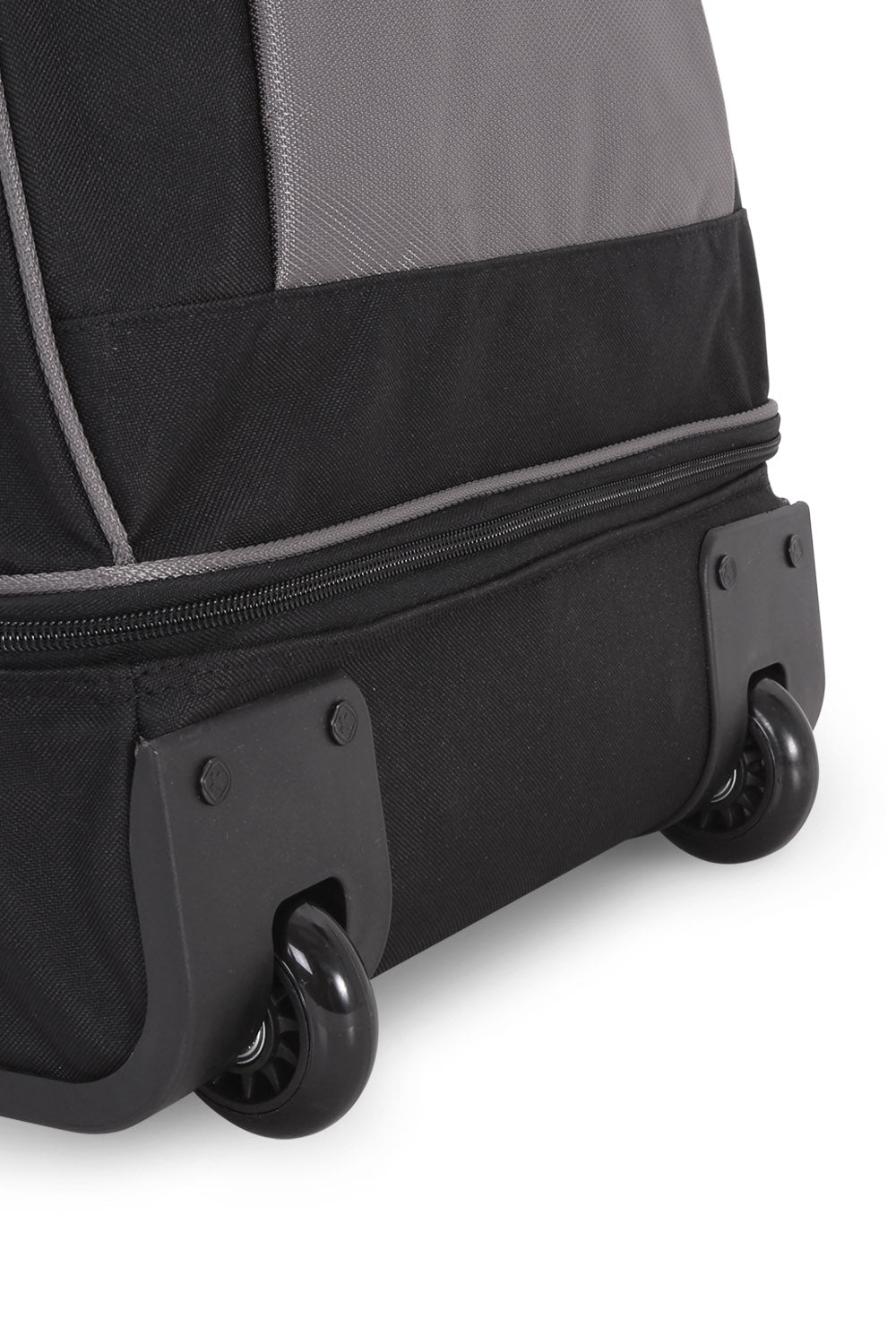 swissgear-drop-bottom-30-duffel-roller-7-9-day-adventure-luggage image 4